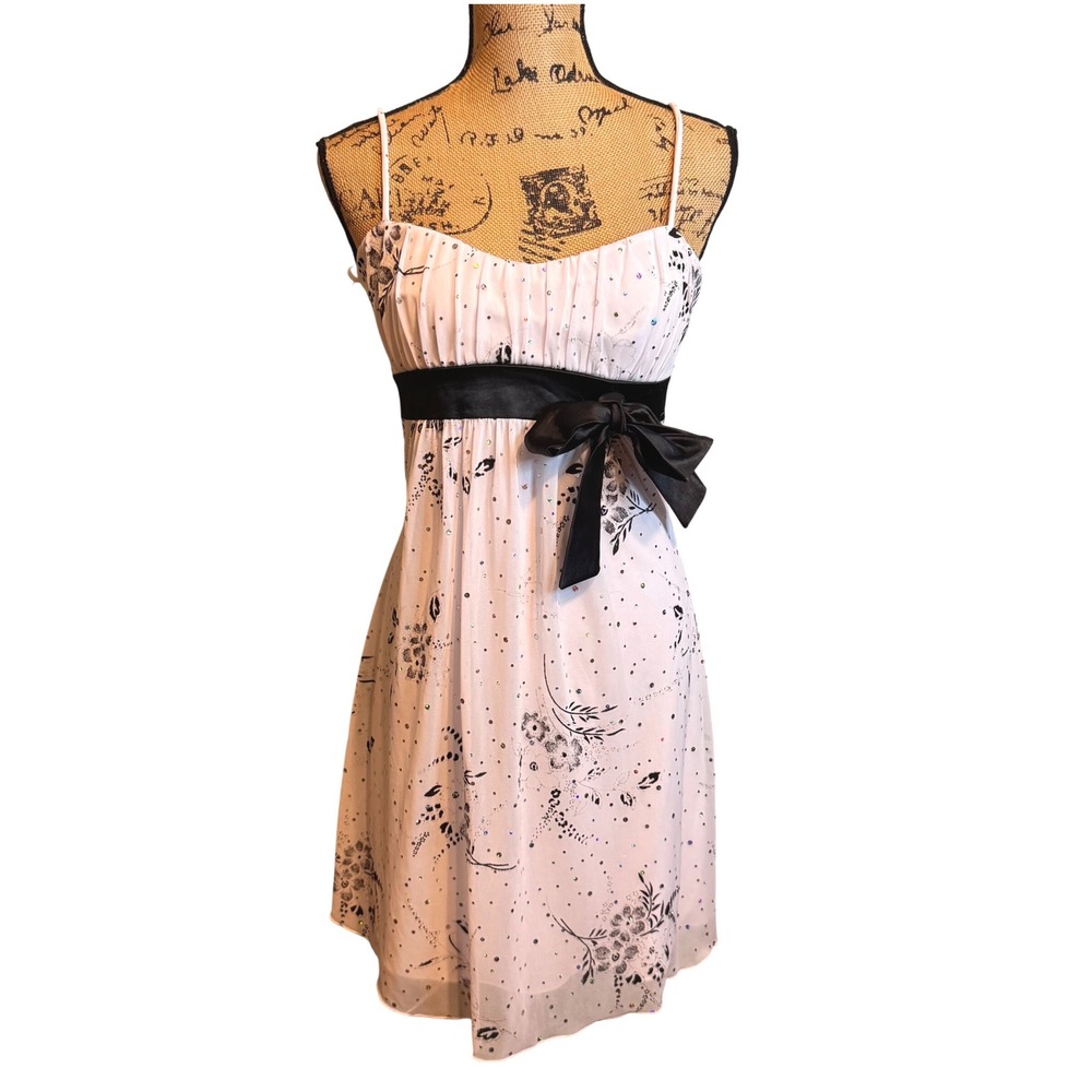 Taboo White Floral Sequin Empire Waist Mini Dress Black Satin Bow Y2K Medium